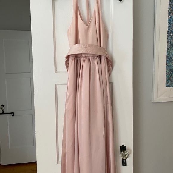 V Neck Halter Gown with Sash
WHITE BY VERA WANG - Picture 2 of 8